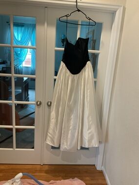 JESSIC MCCLINTOCK EVENING DRESS